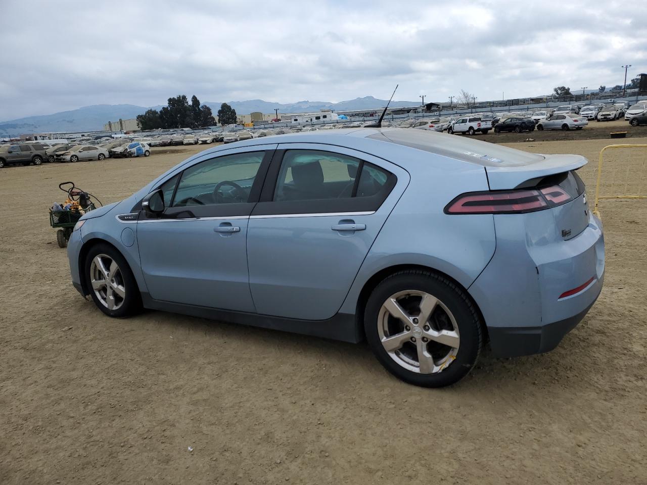 2013 Chevrolet Volt - Image 2