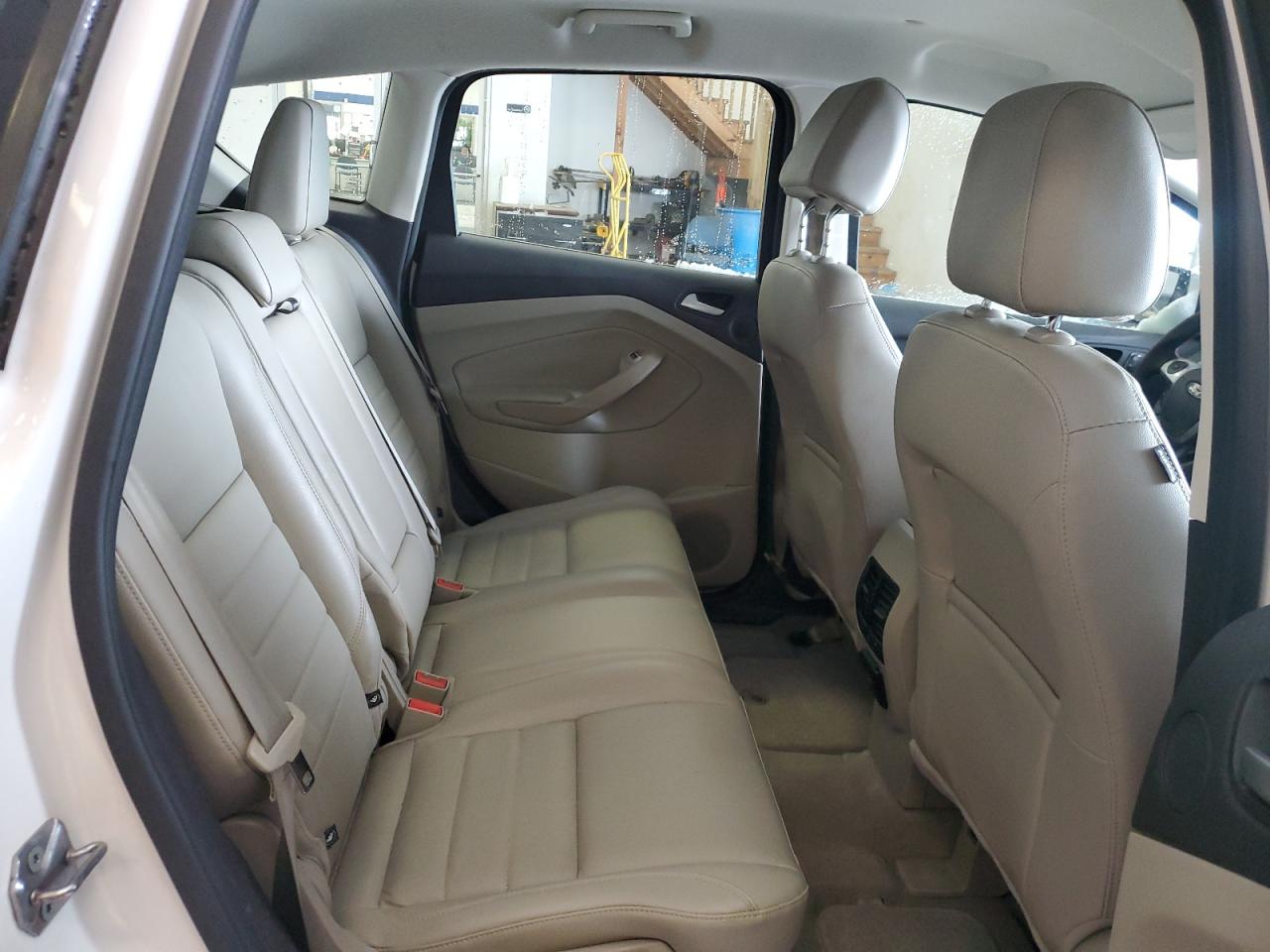 2013 Ford C-MAX - Image 10