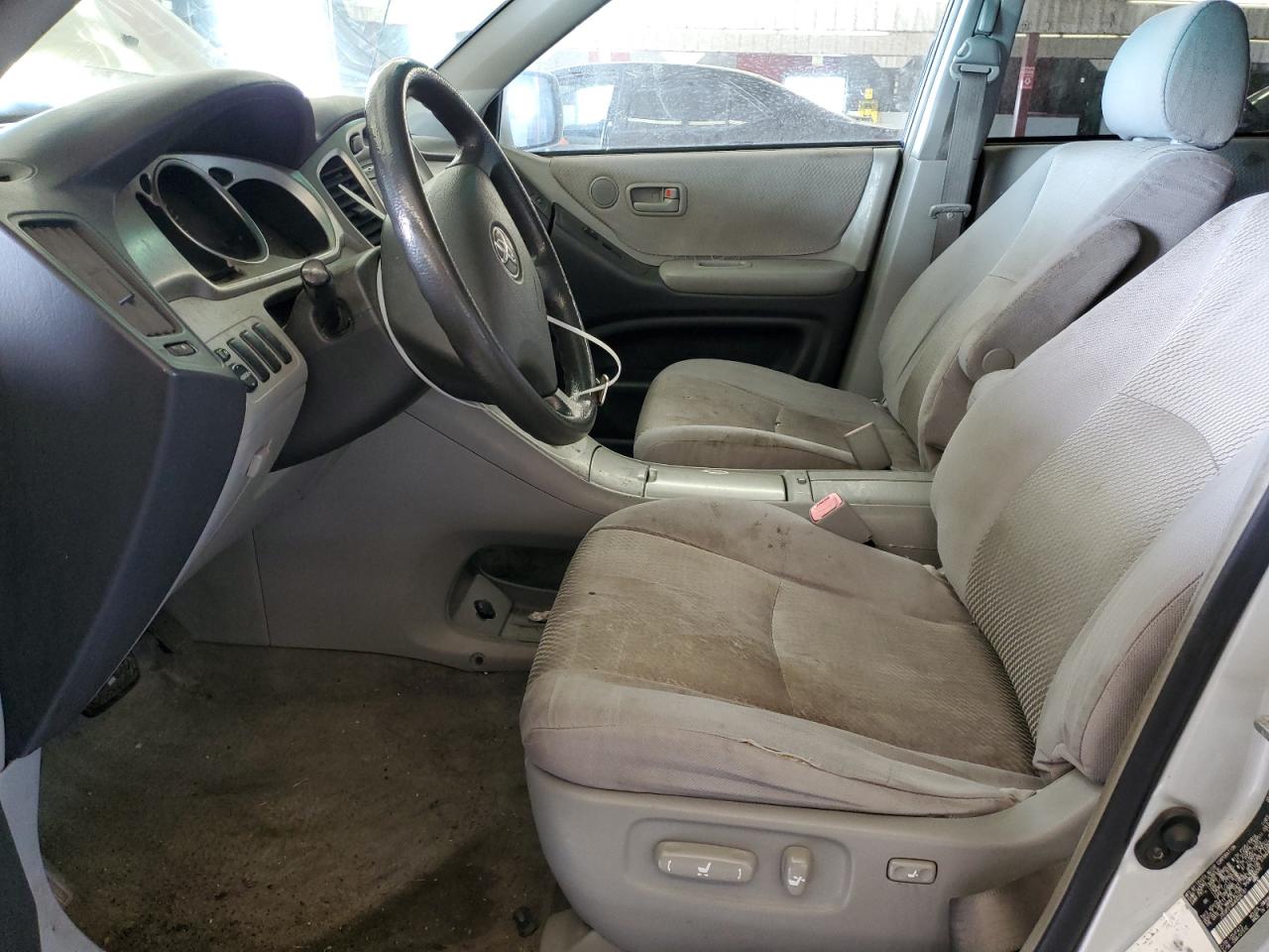 2004 Toyota Highlander - Image 7