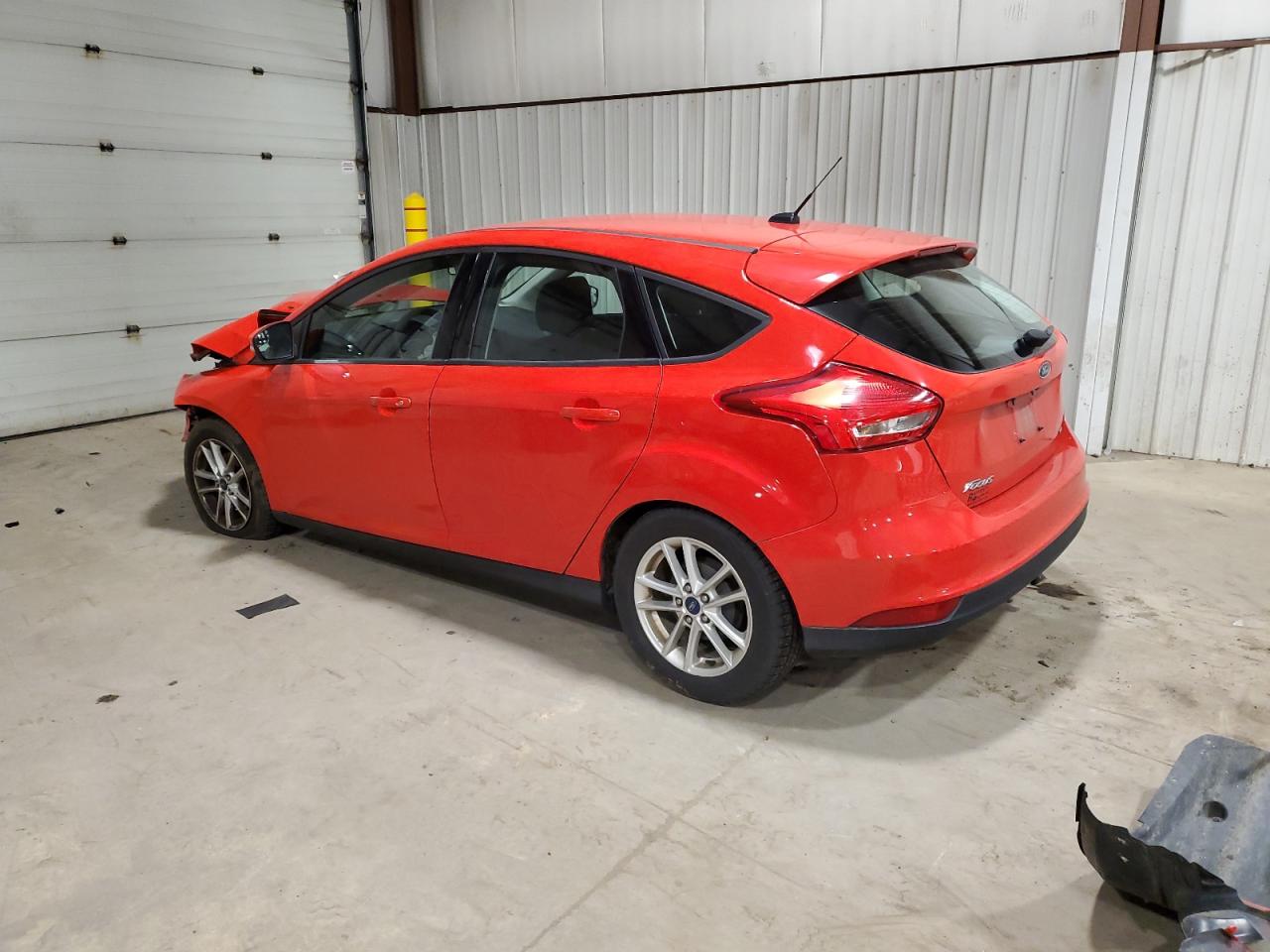 VIN 1FADP3K2XGL367533 2016 FORD FOCUS no.2