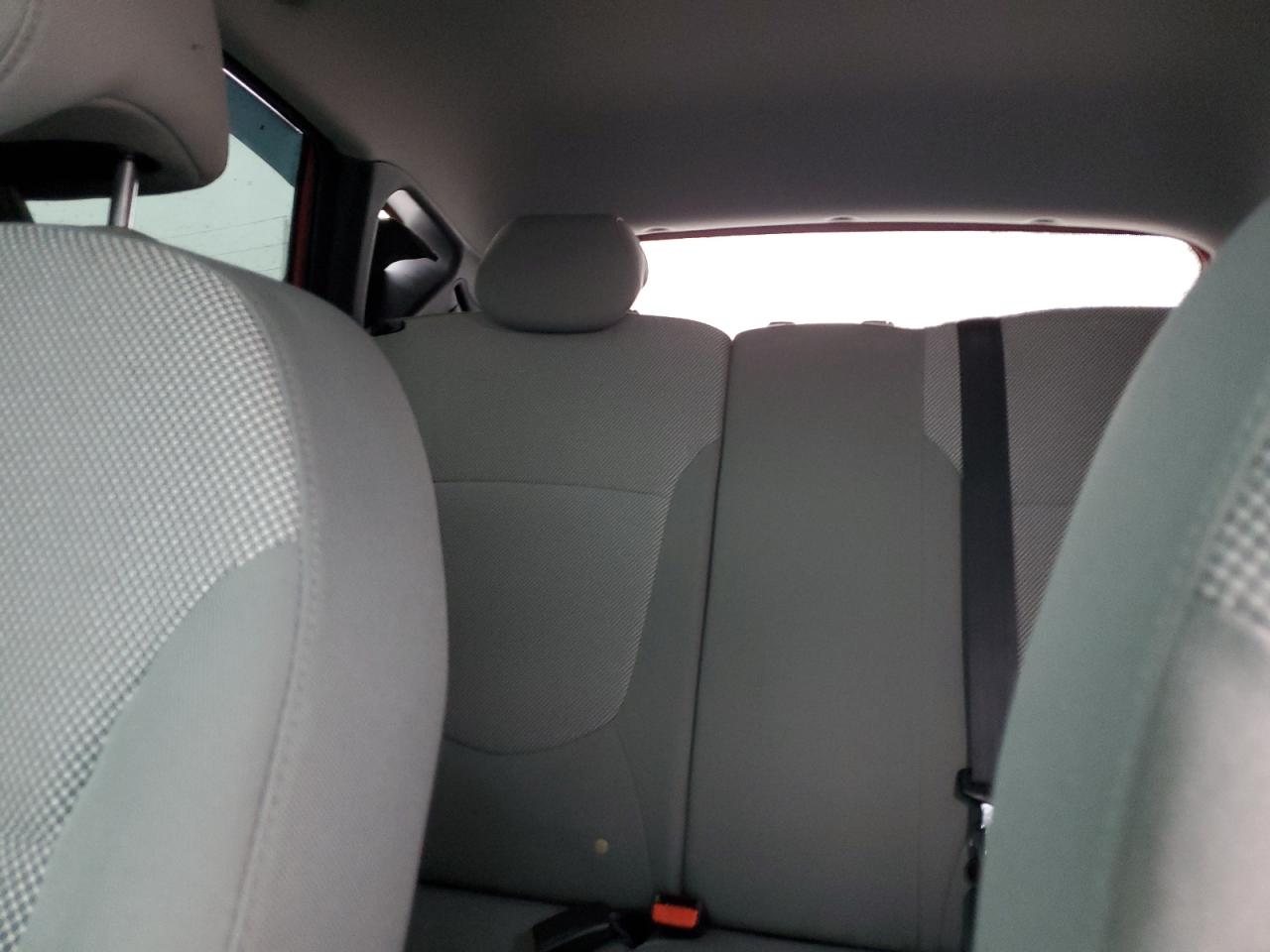 2014 Hyundai Accent - Image 10