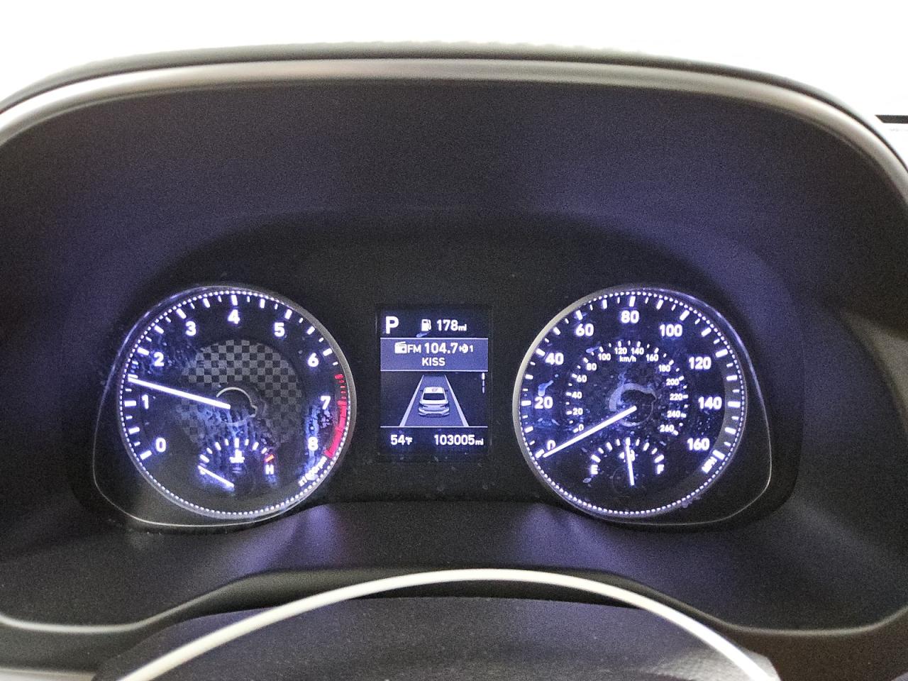 2020 Hyundai Elantra - Image 9