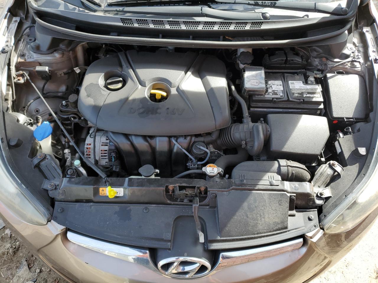 2016 Hyundai Elantra - Image 11