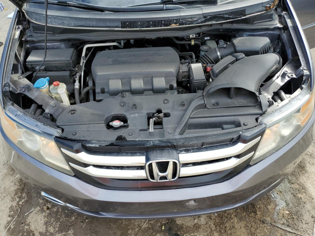 2015 Honda Odyssey - Image 12