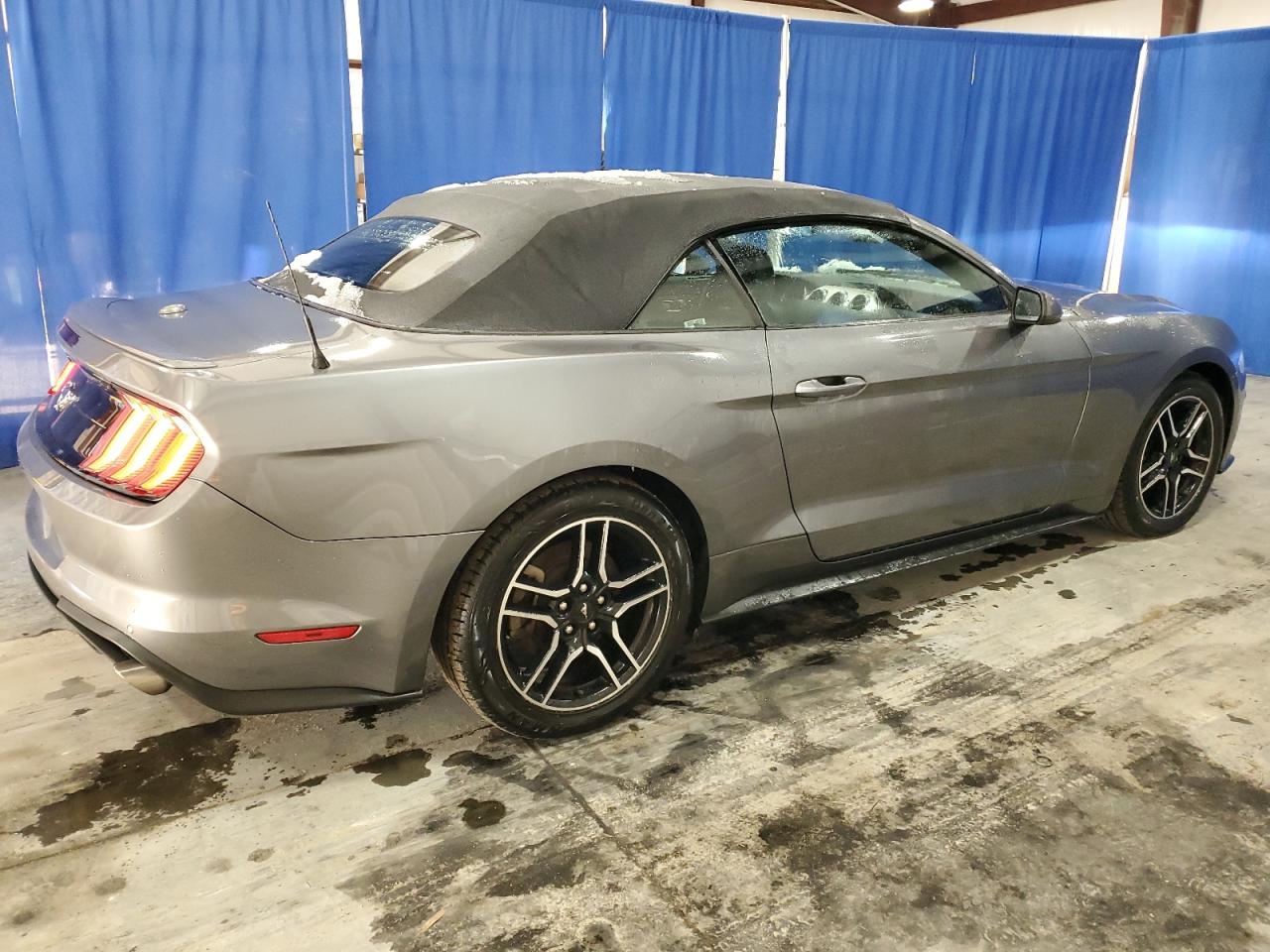 2022 Ford Mustang - Image 3
