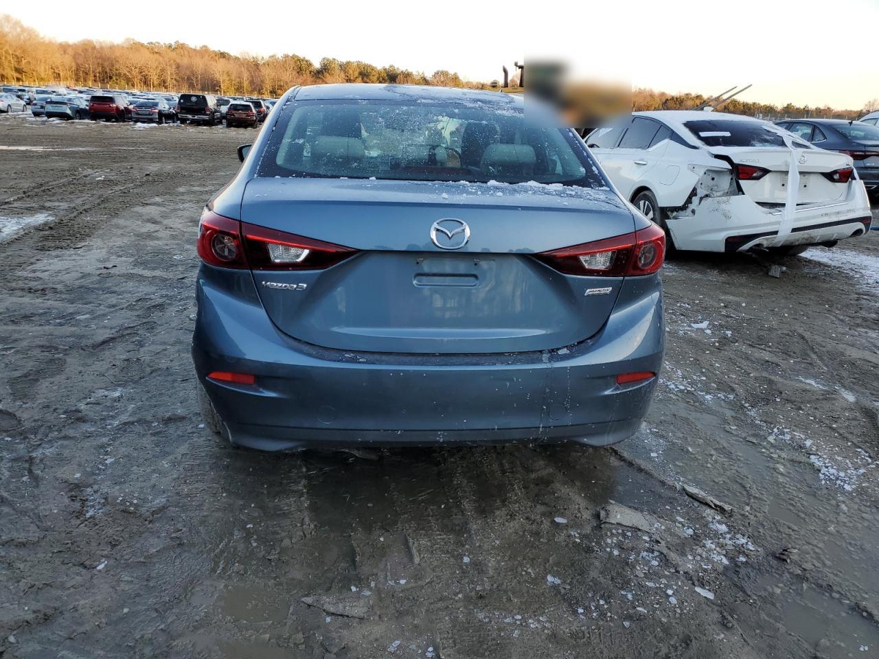2015 Mazda 3 - Image 6