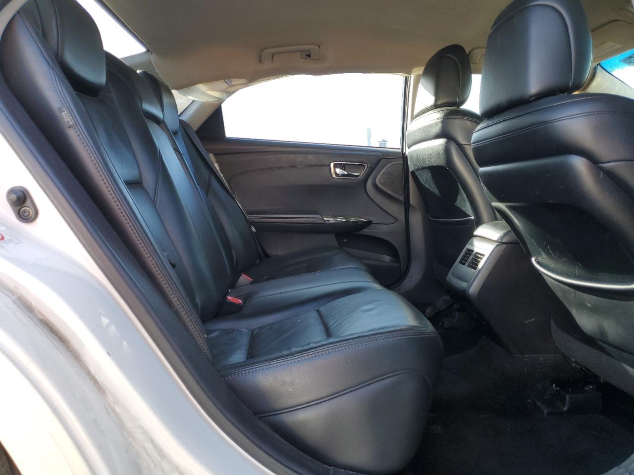 2016 Toyota Avalon - Image 10