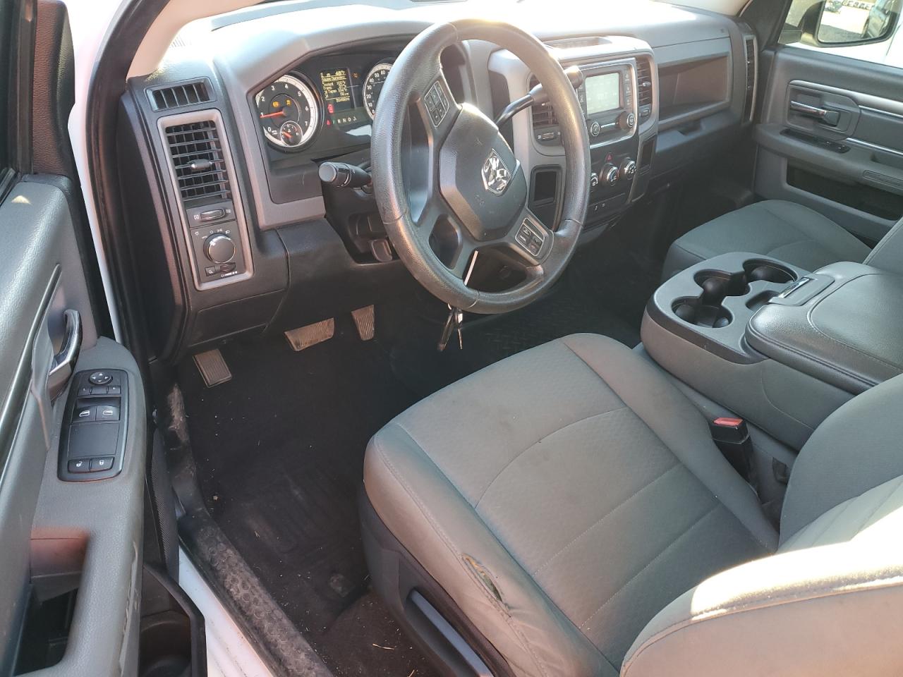 2016 RAM 1500 - Image 8