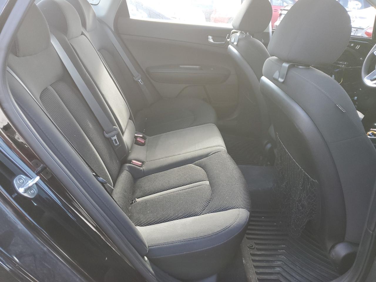 2019 Kia Optima - Image 10