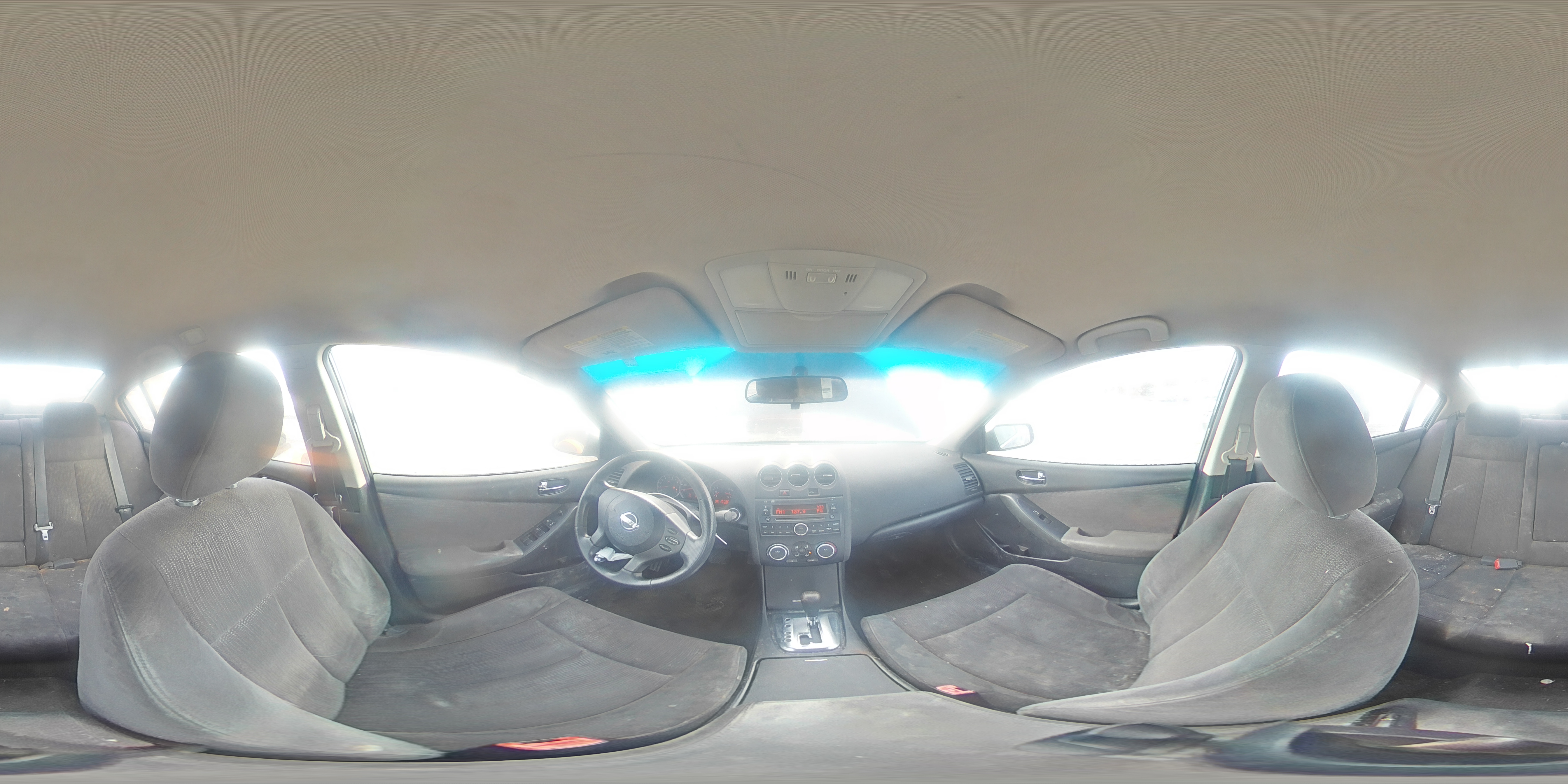2010 Nissan Altima - Image 13
