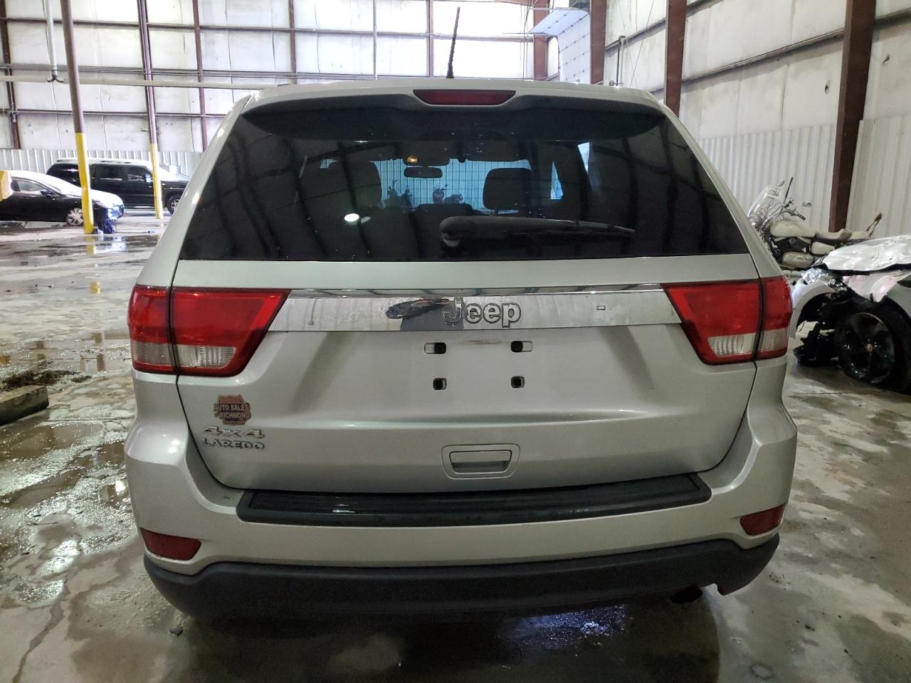2013 Jeep Grand Cherokee - Image 6