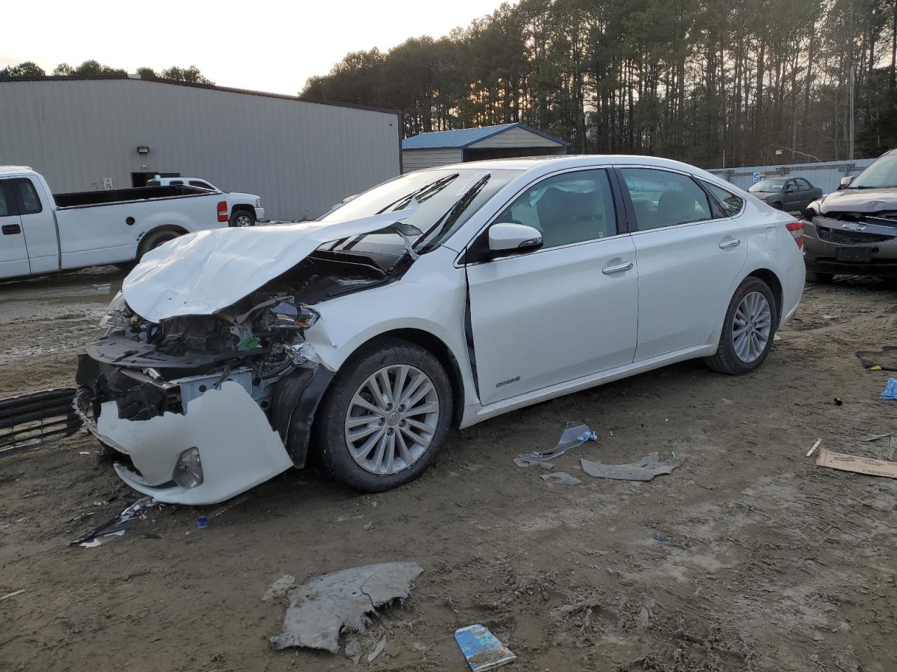 2014 Toyota Avalon - Image 1