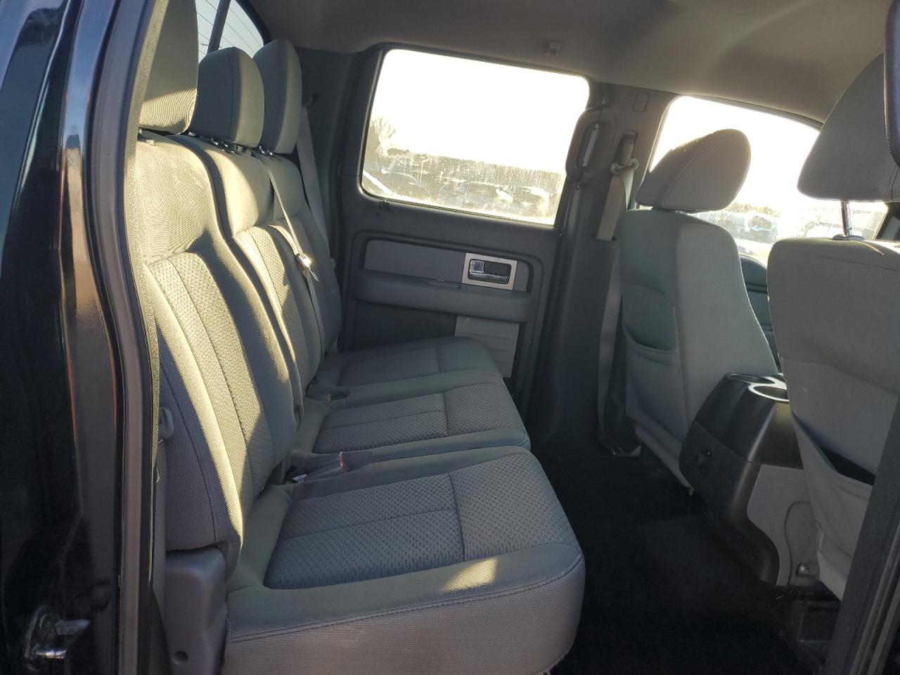 2011 Ford F-150 - Image 10