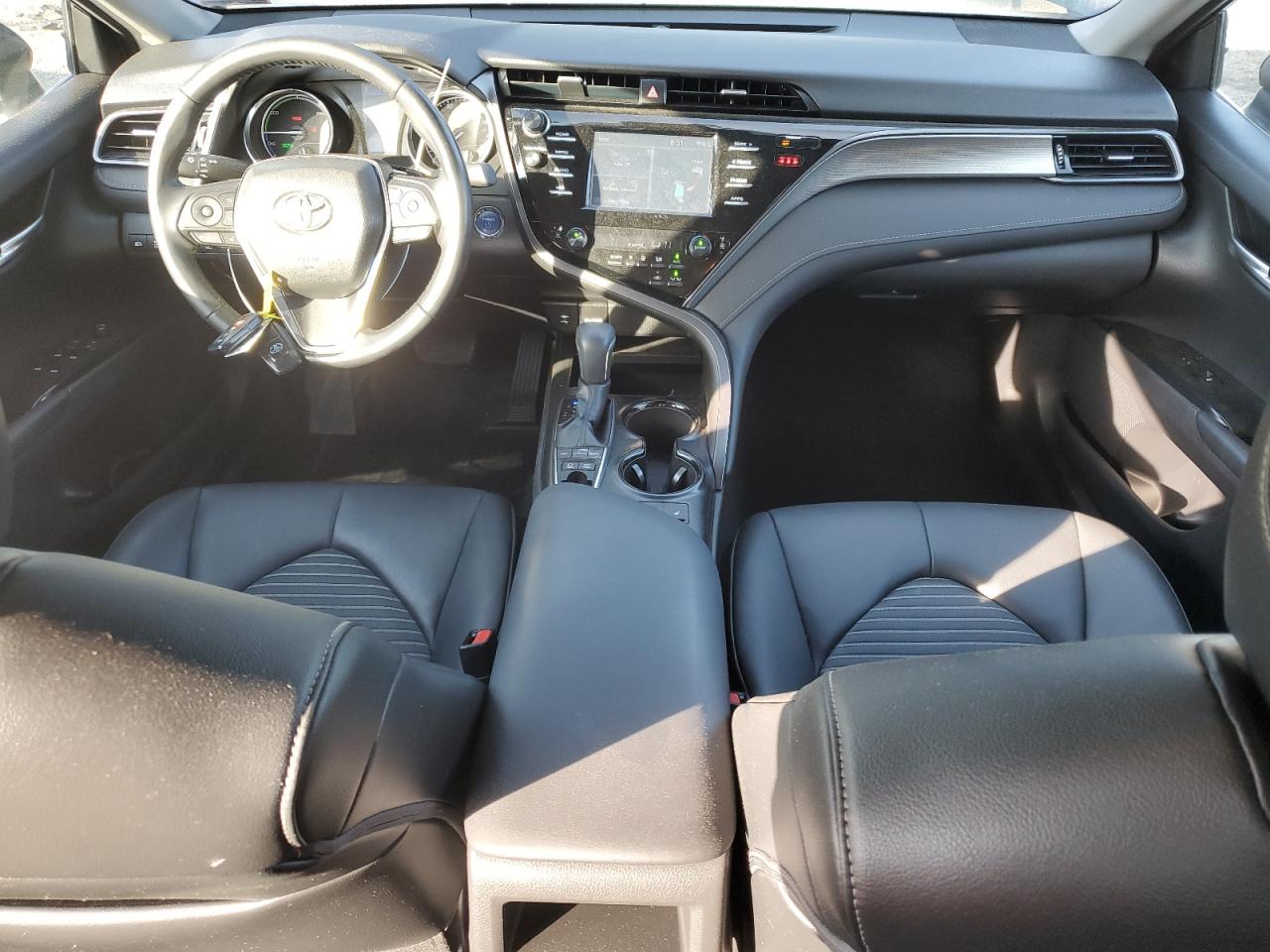 2019 Toyota Camry - Image 8