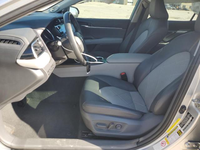  TOYOTA CAMRY 2018 Silver