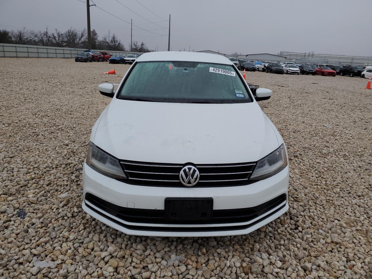 2017 Volkswagen Jetta - Image 5