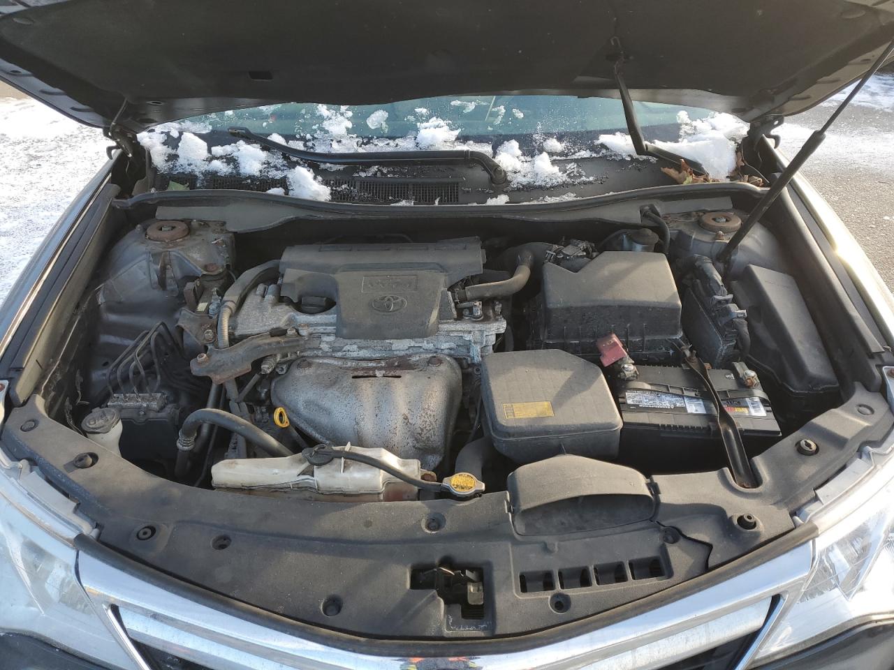 2012 Toyota Camry - Image 11