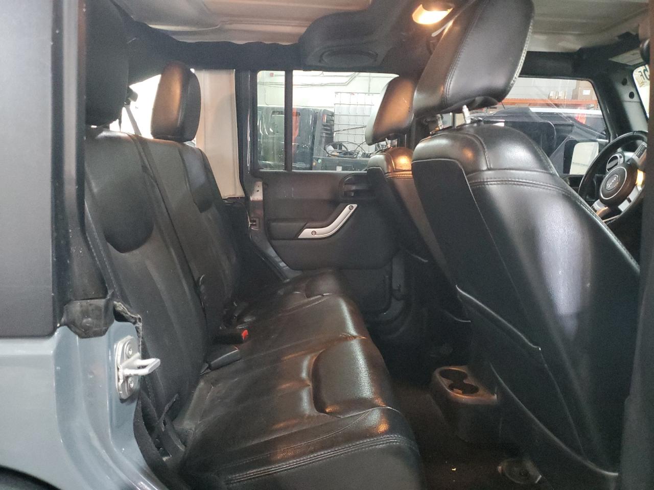 2013 Jeep Wrangler - Image 11