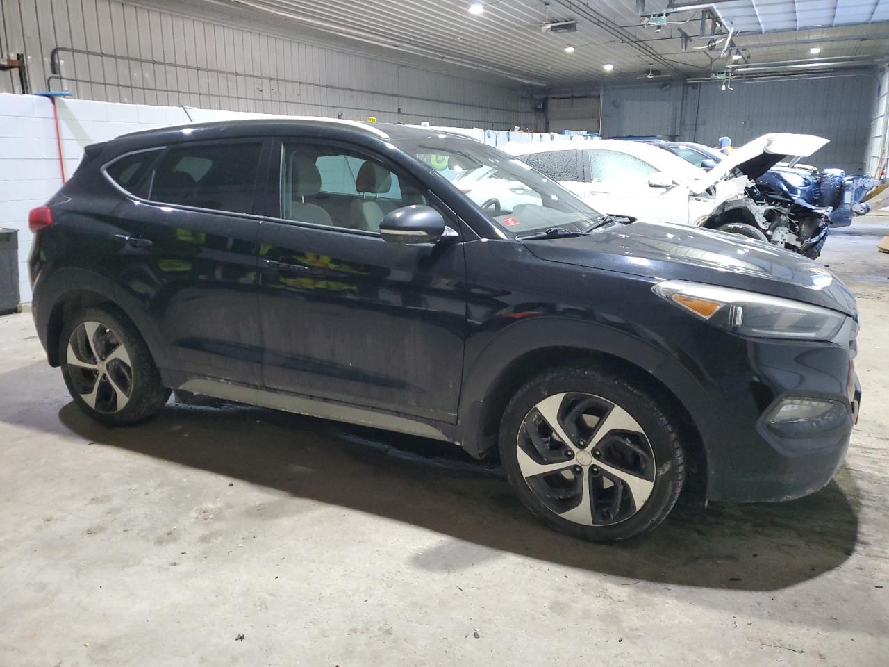 2017 Hyundai Tucson - Image 4