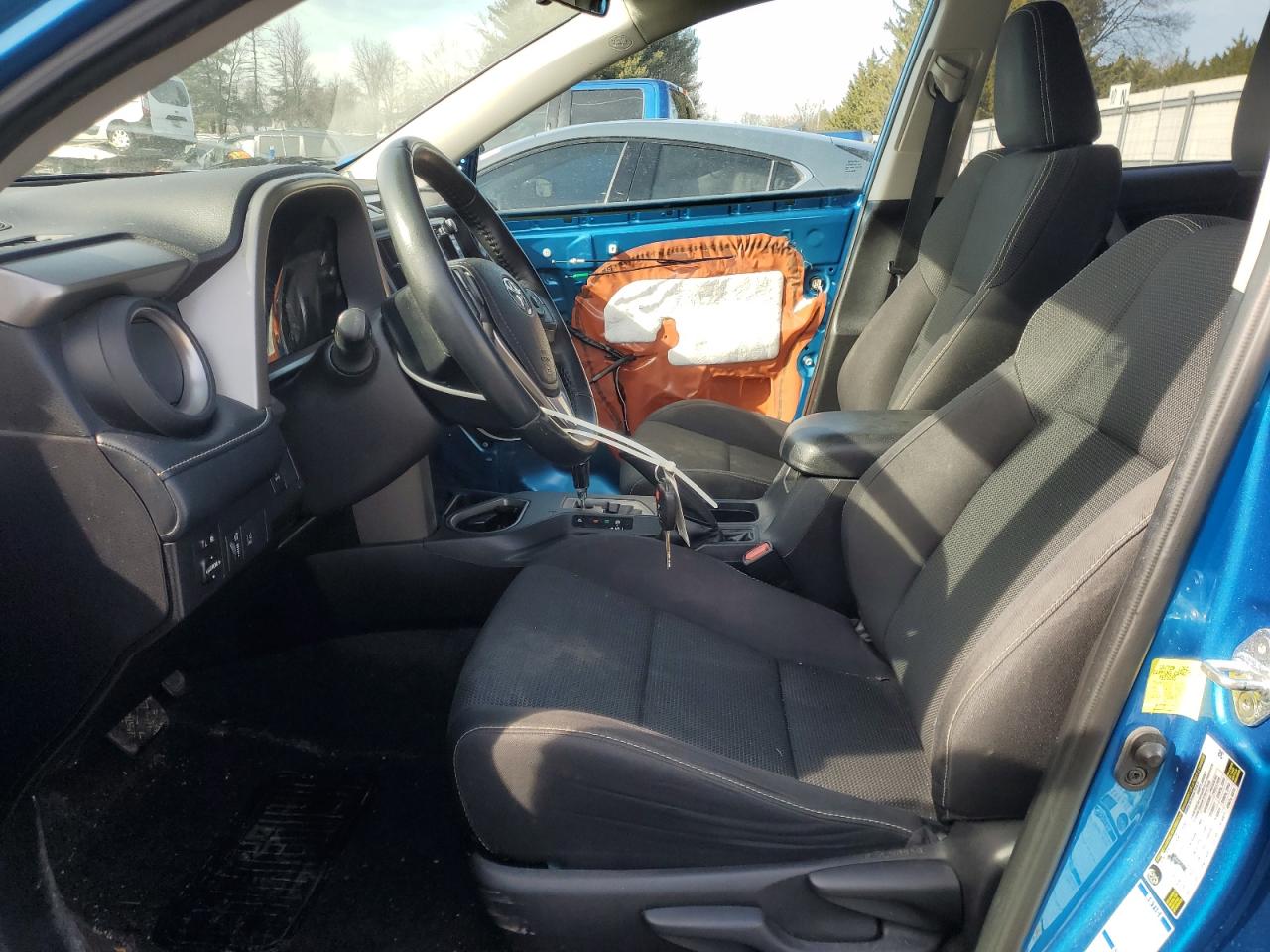 2018 Toyota RAV 4 - Image 7