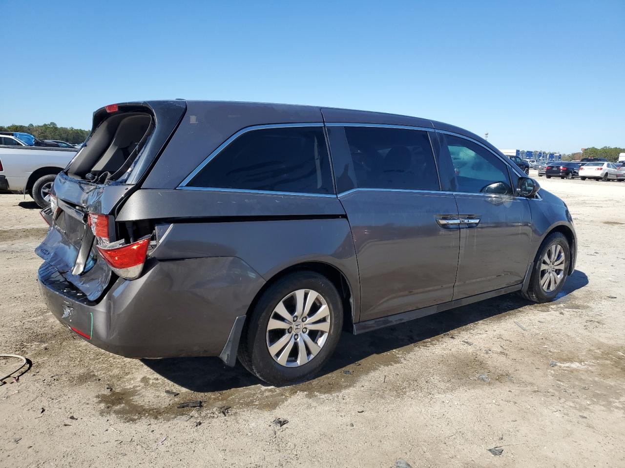2016 Honda Odyssey - Image 3