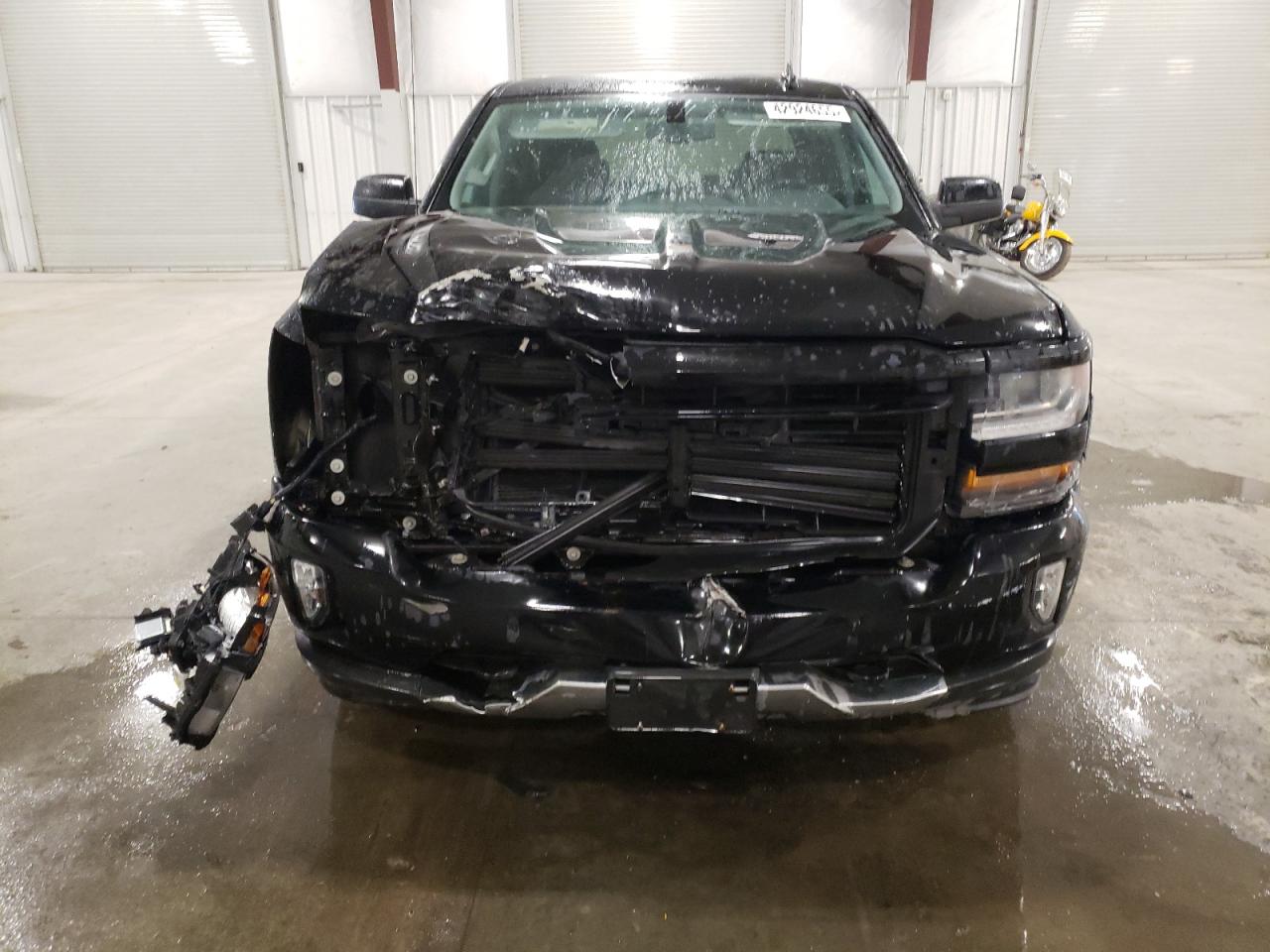 2017 Chevrolet Silverado - Image 5