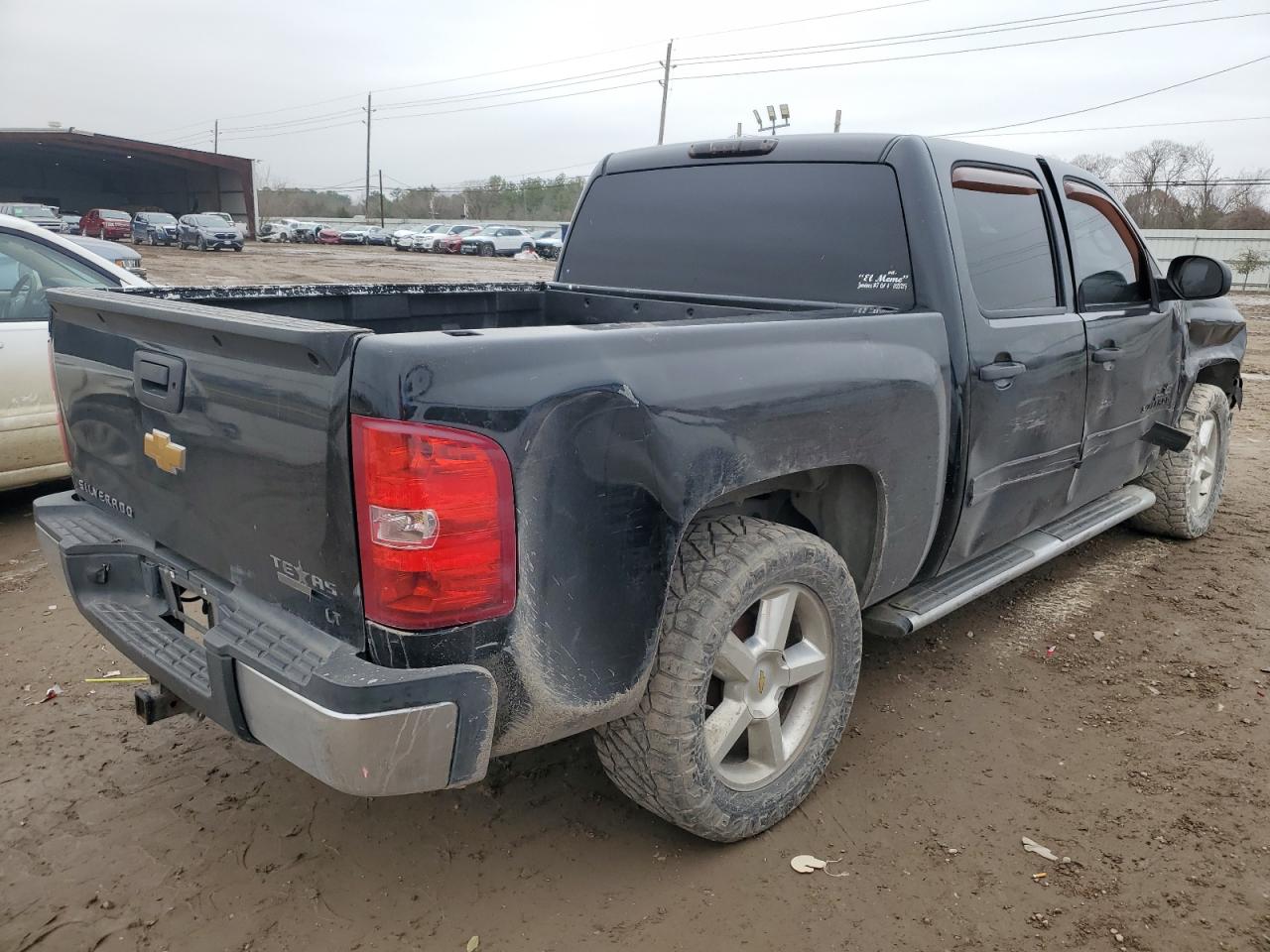 2011 Chevrolet Silverado - Image 3