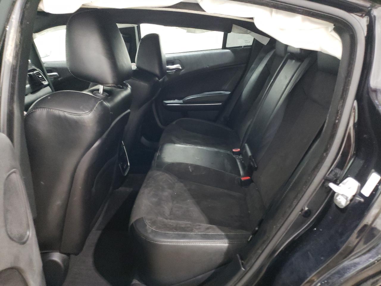 2018 Dodge Charger - Image 10