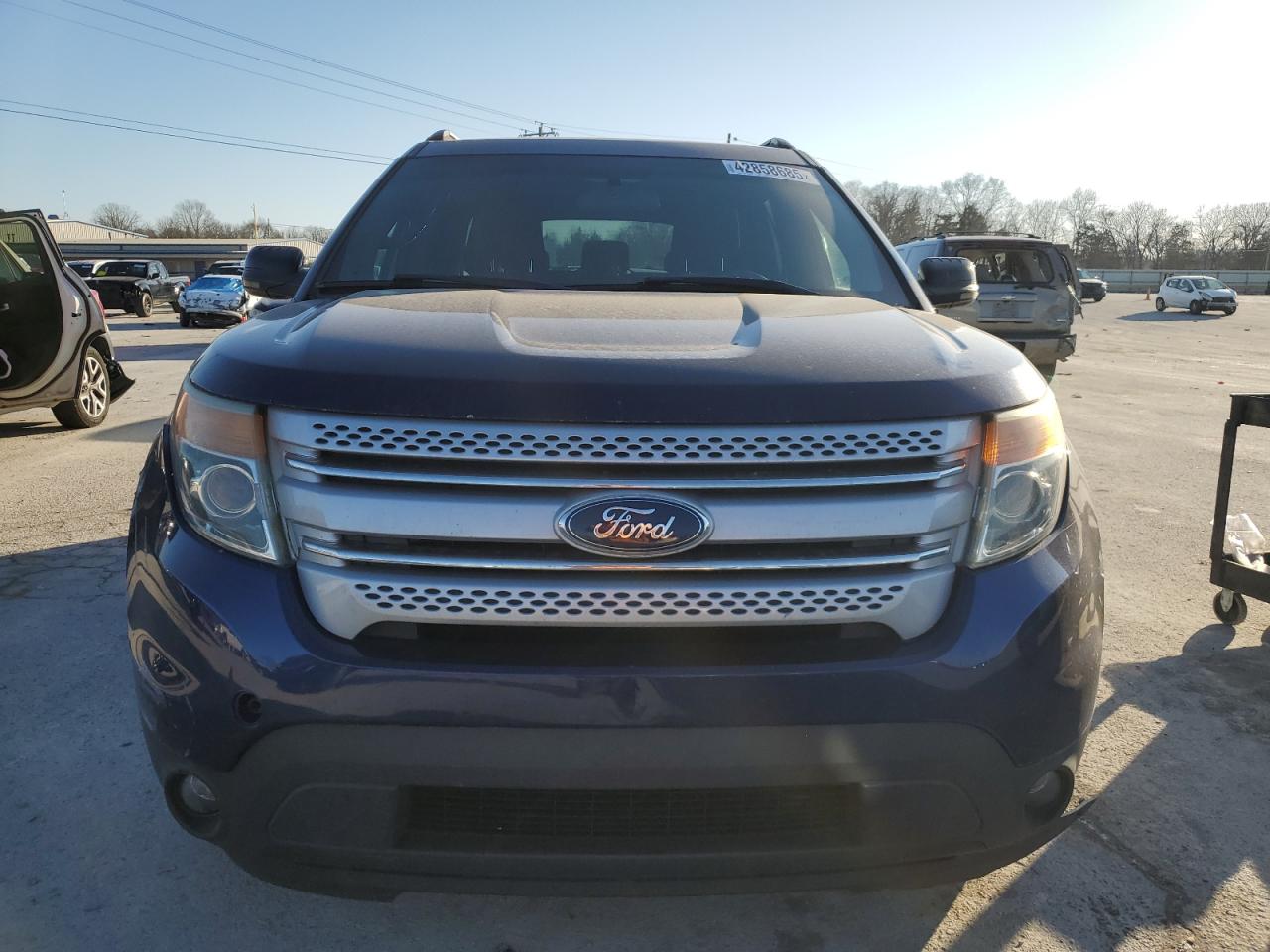 2011 Ford Explorer - Image 5