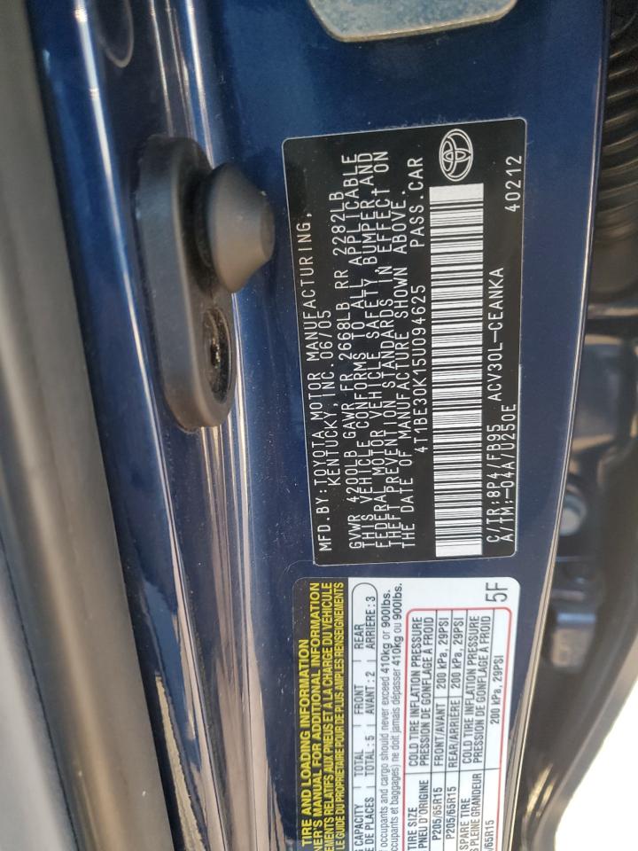 2005 Toyota Camry - Image 12