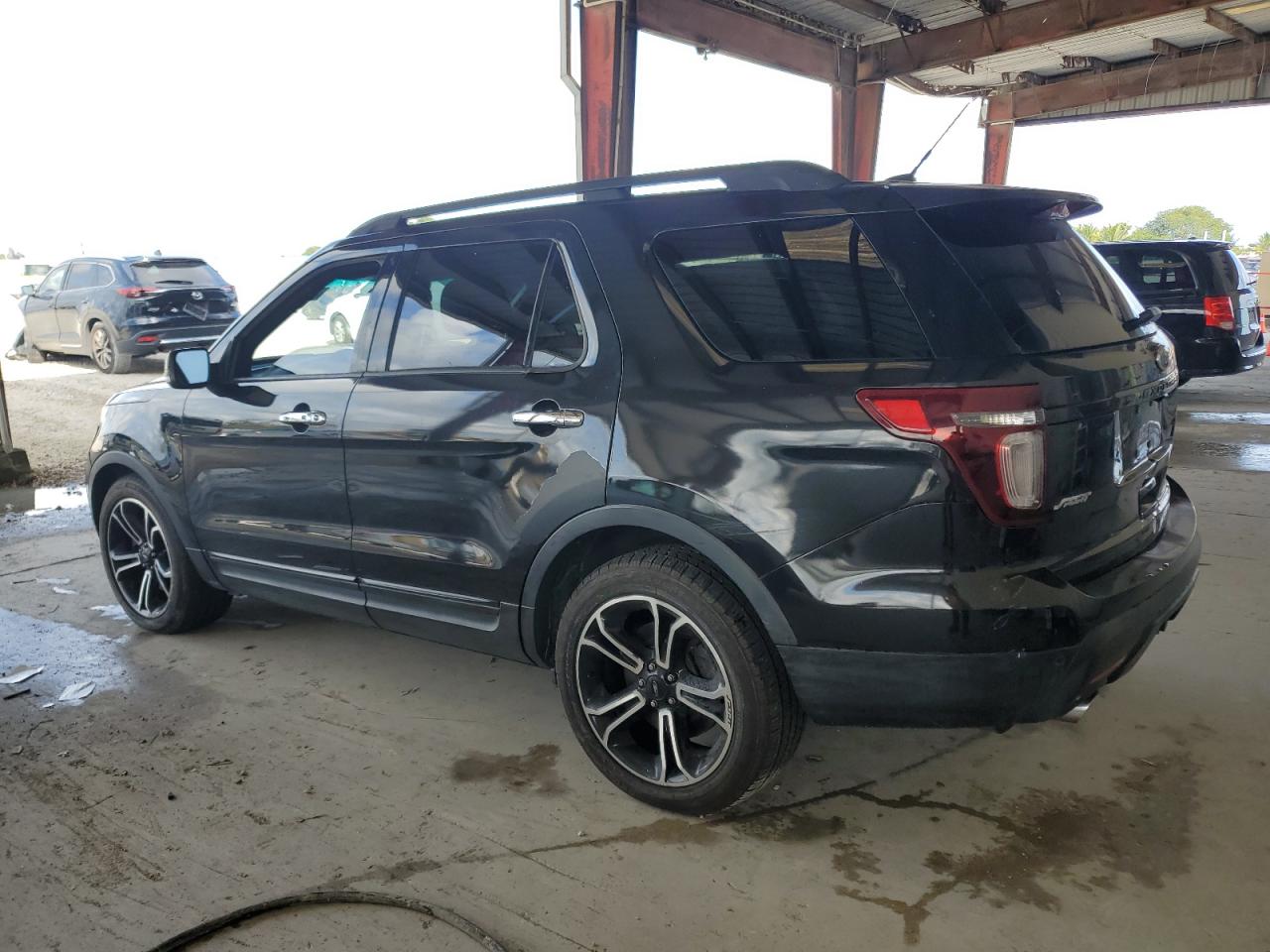 2014 Ford Explorer - Image 2