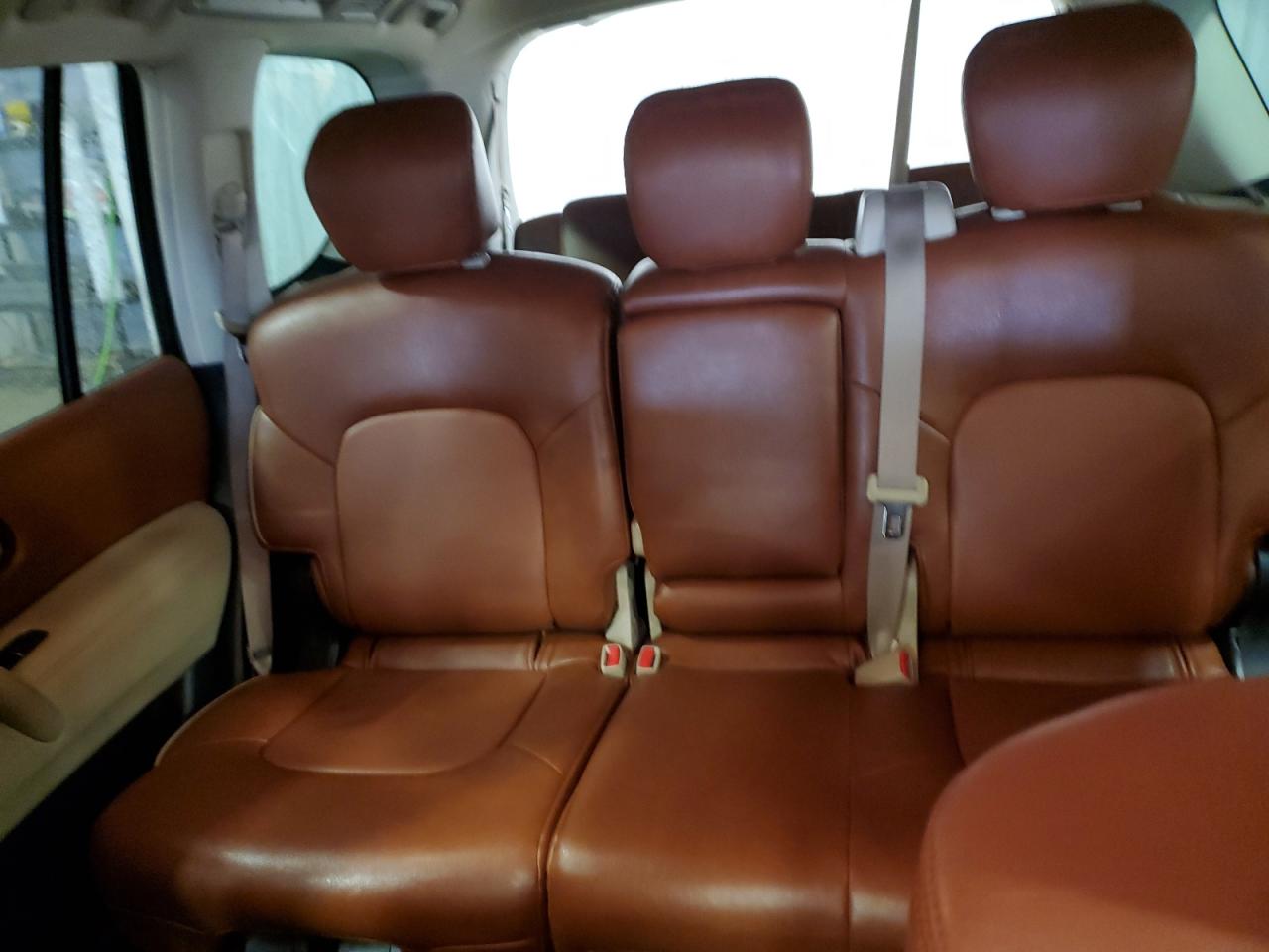 2018 Nissan Armada - Image 10