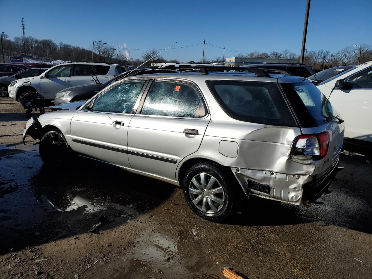 2002 Suzuki Esteem - Image 2