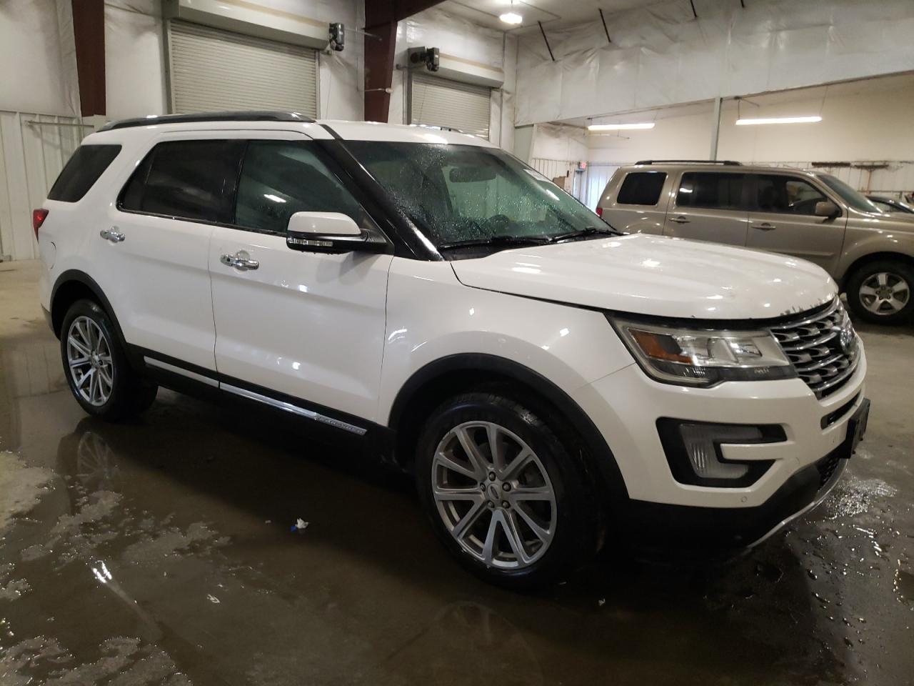 2017 Ford Explorer - Image 4
