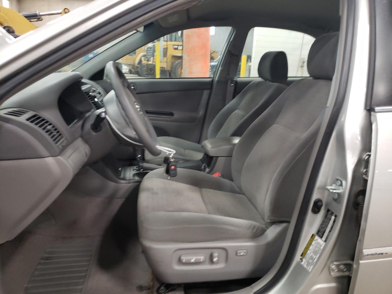 2005 Toyota Camry Le VIN: 4T1BE32K45U081462 Lot: 88815425