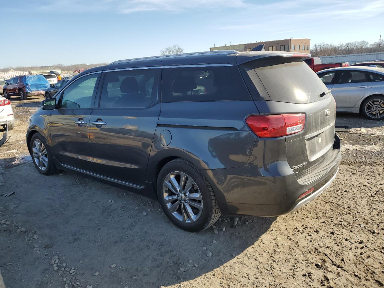 VIN KNDME5C16G6186185 2016 KIA SEDONA no.2