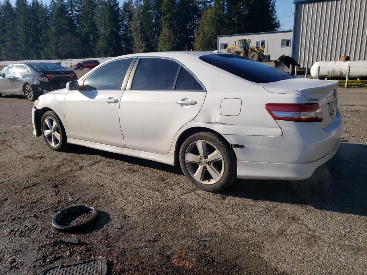 2011 Toyota Camry - Image 2