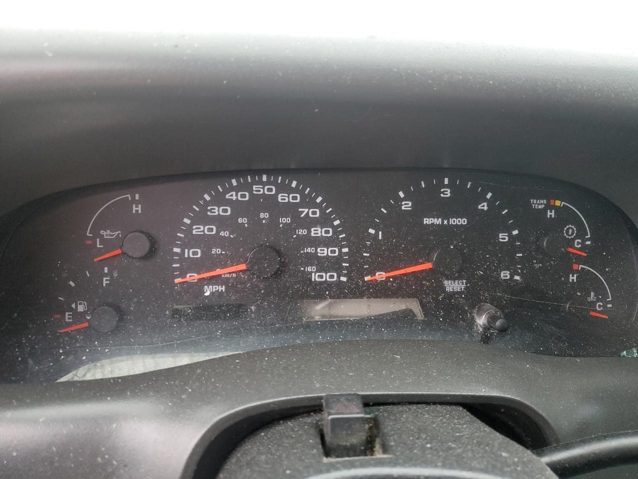2003 Ford F350 - Image 9