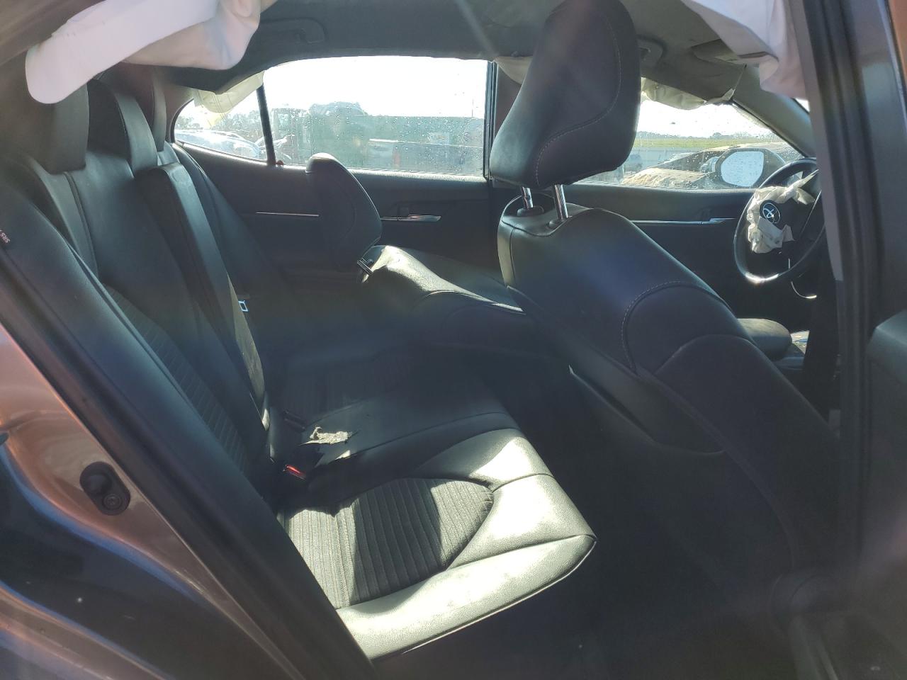 2020 Toyota Camry - Image 10