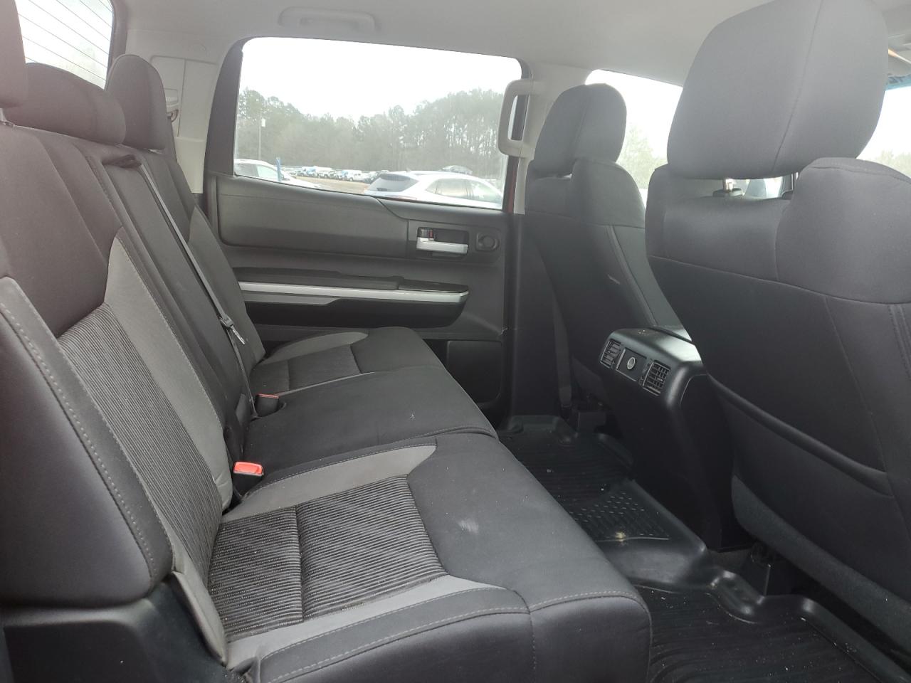2014 Toyota Tundra - Image 10