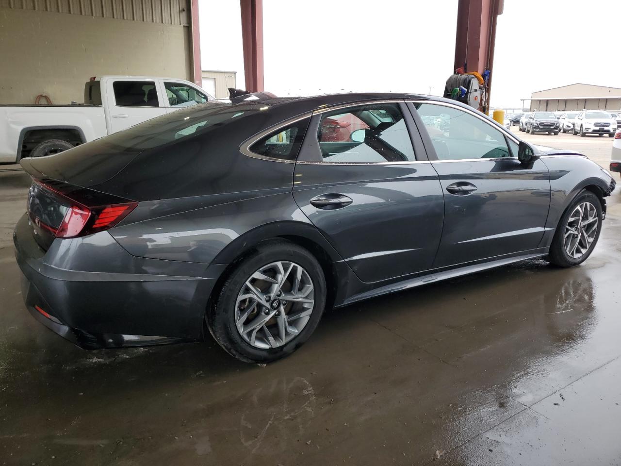 2023 Hyundai Sonata - Image 3
