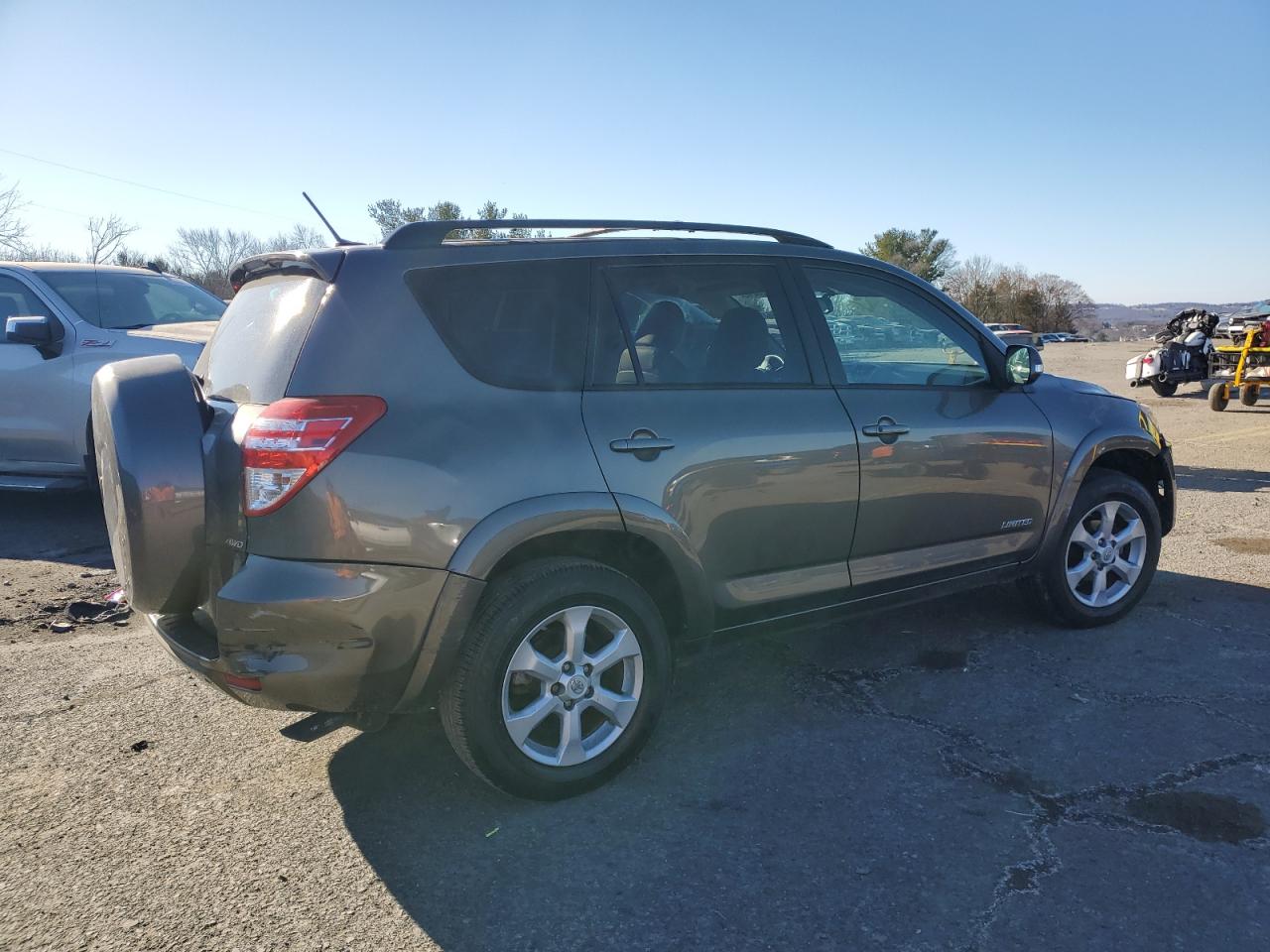 2011 Toyota RAV 4 - Image 3
