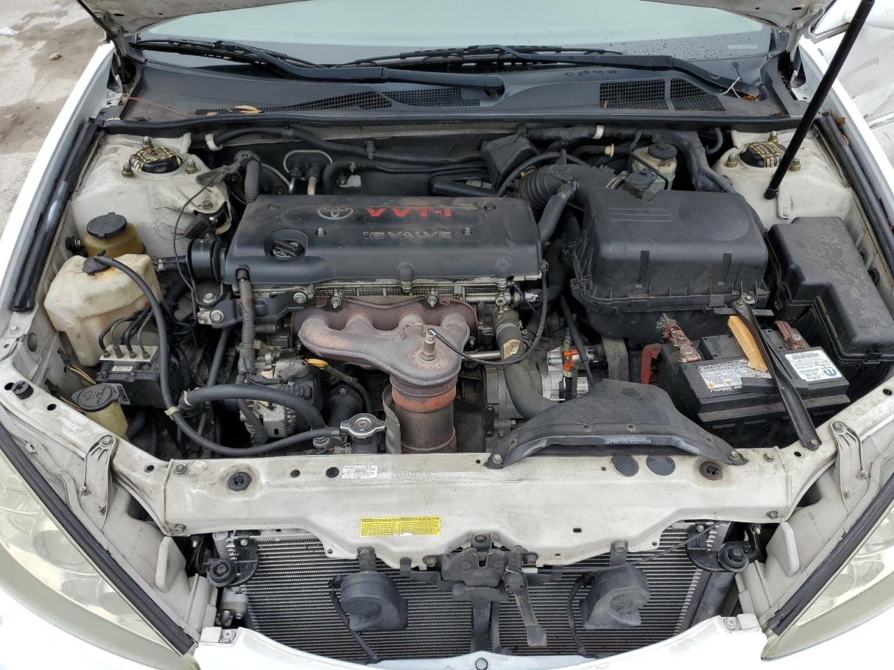 2005 Toyota Camry - Image 11