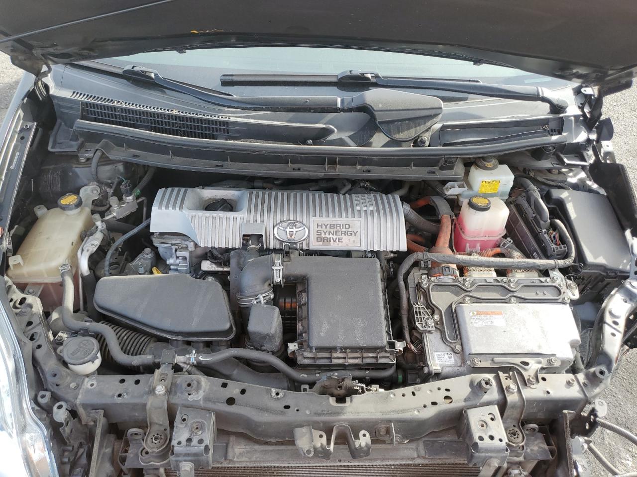 2011 Toyota Prius - Image 12