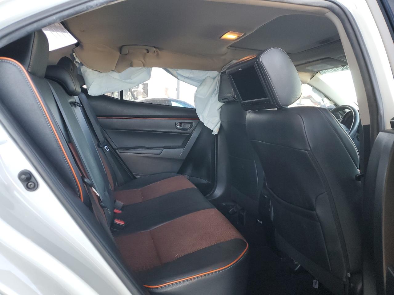 2017 Toyota Corolla - Image 11