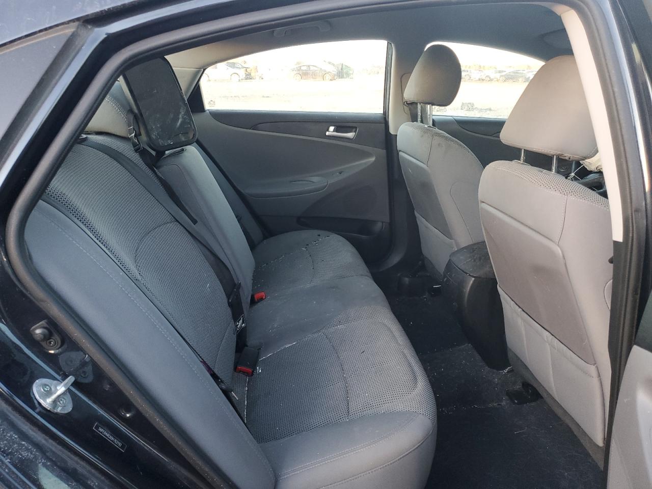 2013 Hyundai Sonata - Image 10