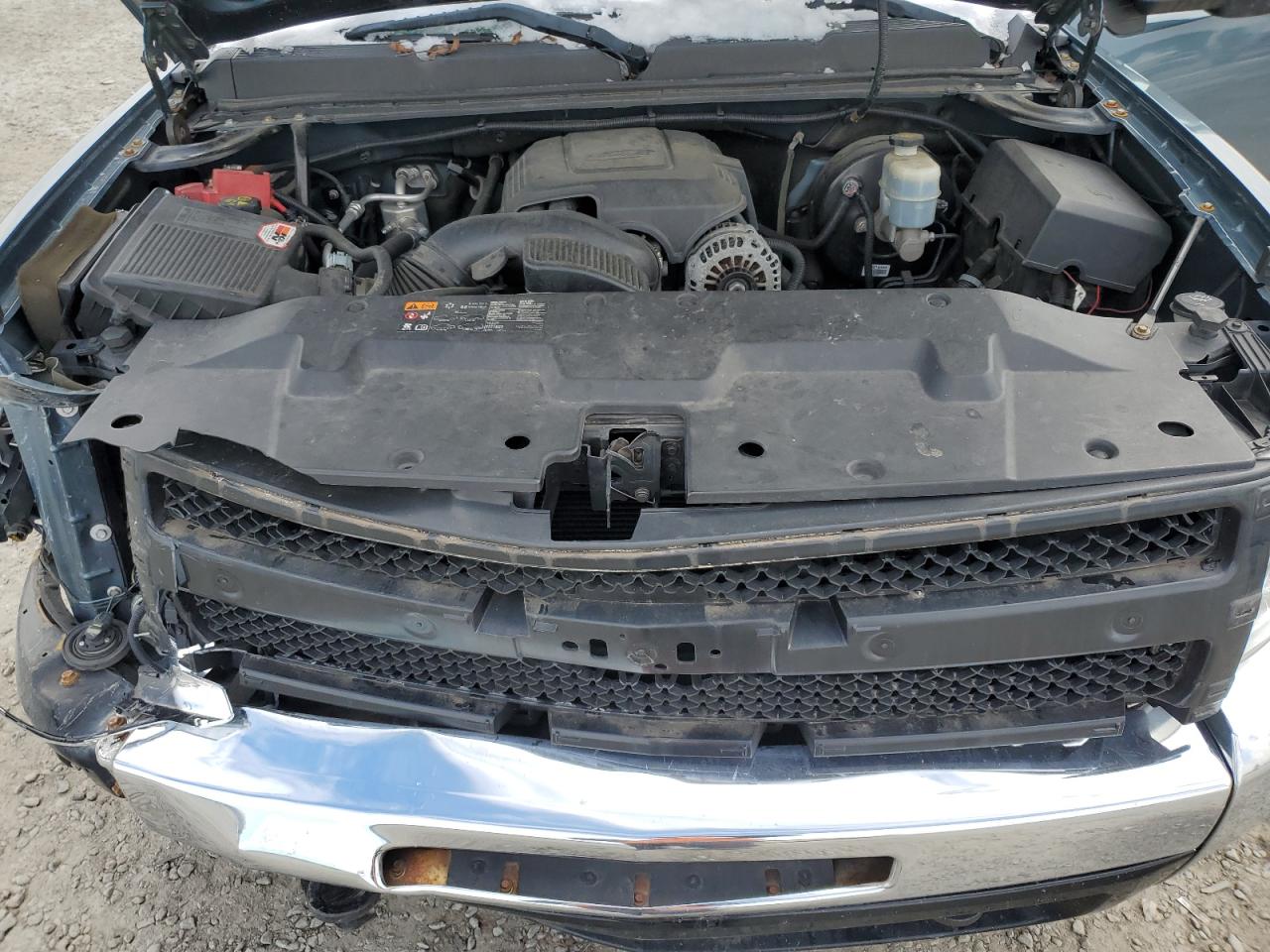 2012 Chevrolet Silverado - Image 11