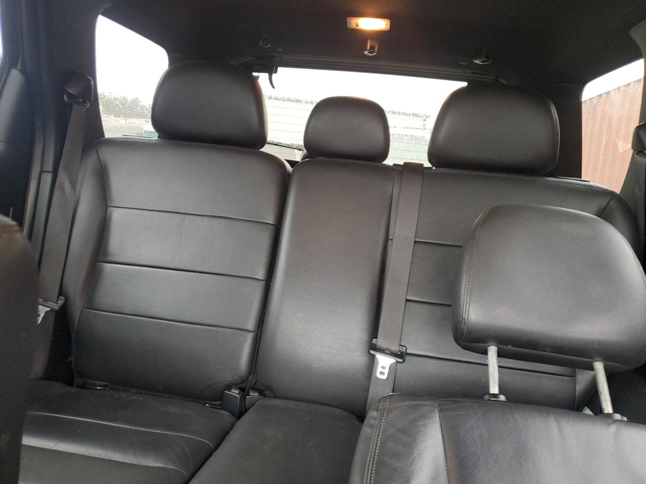 2010 Ford Escape - Image 10
