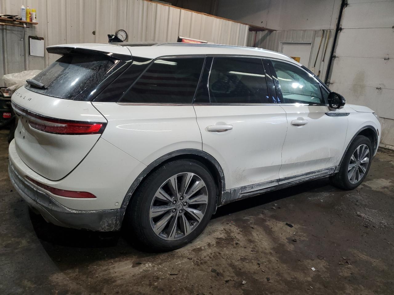 2020 Lincoln Corsair - Image 3