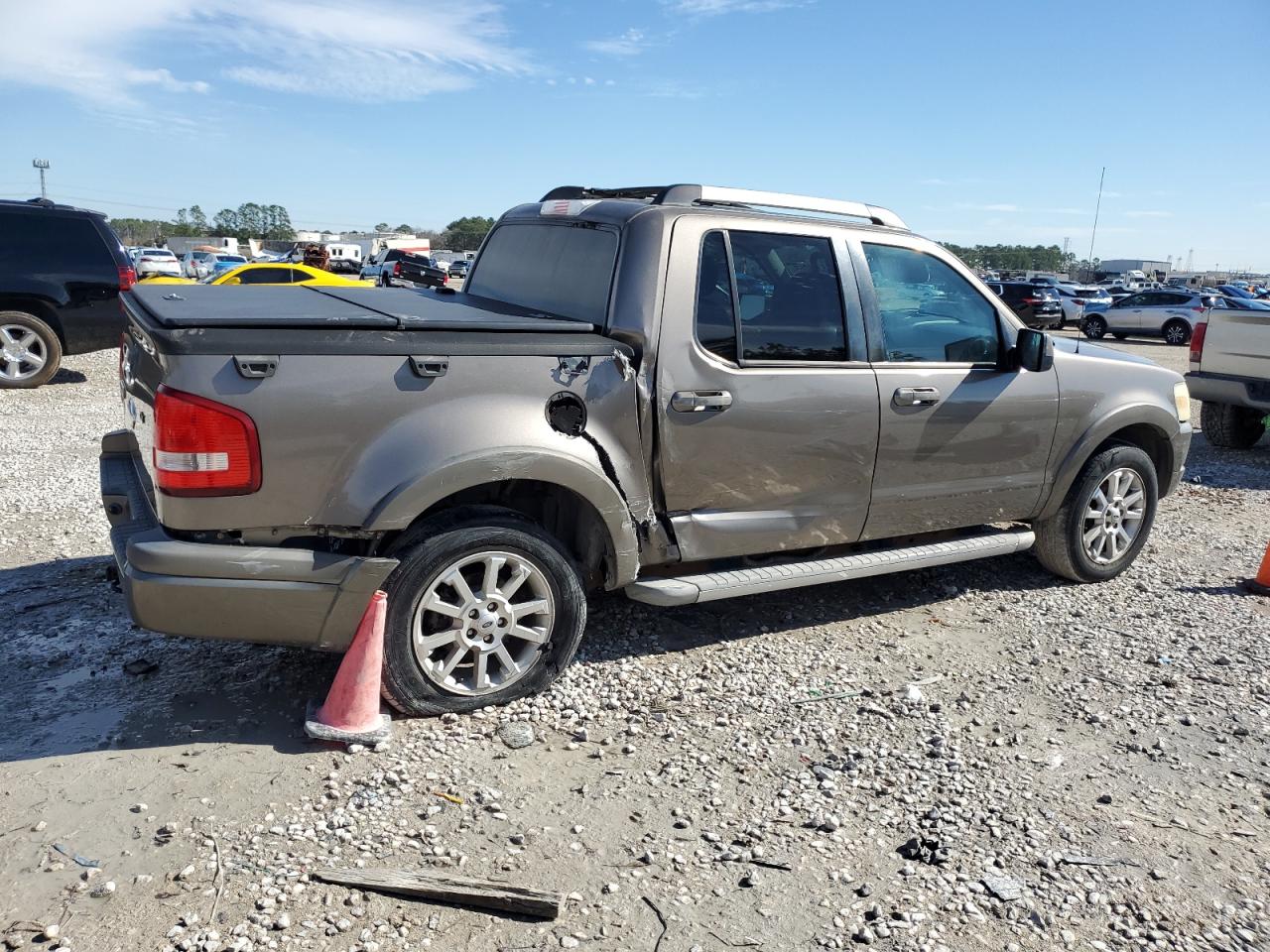 2007 Ford Explorer - Image 3